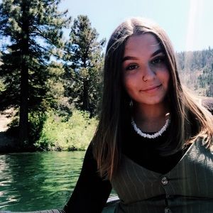 Meet your Posher, Jillian